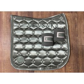 Eskadron saddle pad with bandages Eskadron saddle pad with bandages