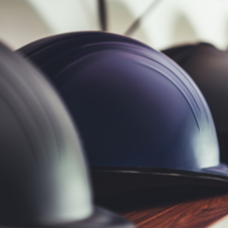 NE LOVAGOLJ KOBAK NÉLKÜL!